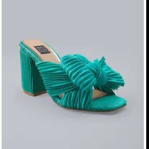 WHBM High heel bow sandals